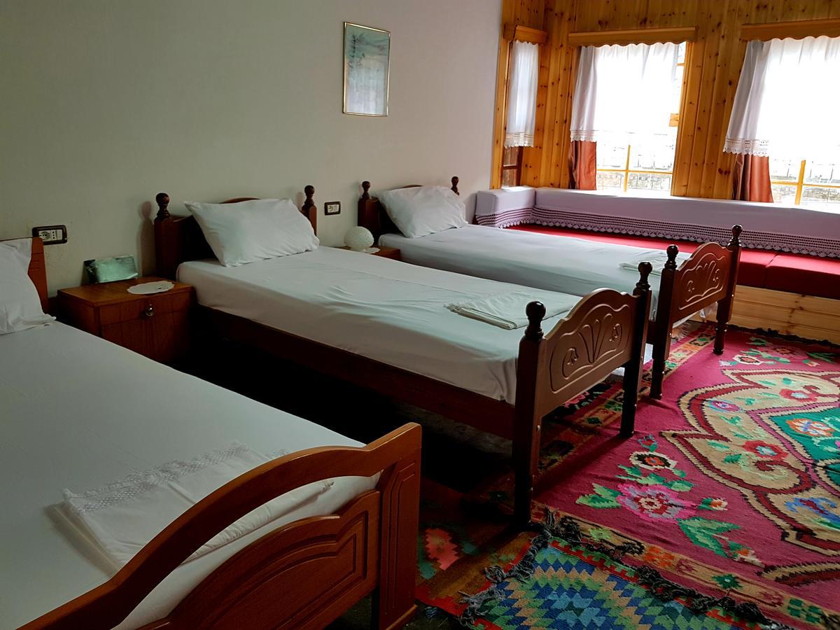 Eva Guesthouse Гирокастра Экстерьер фото
