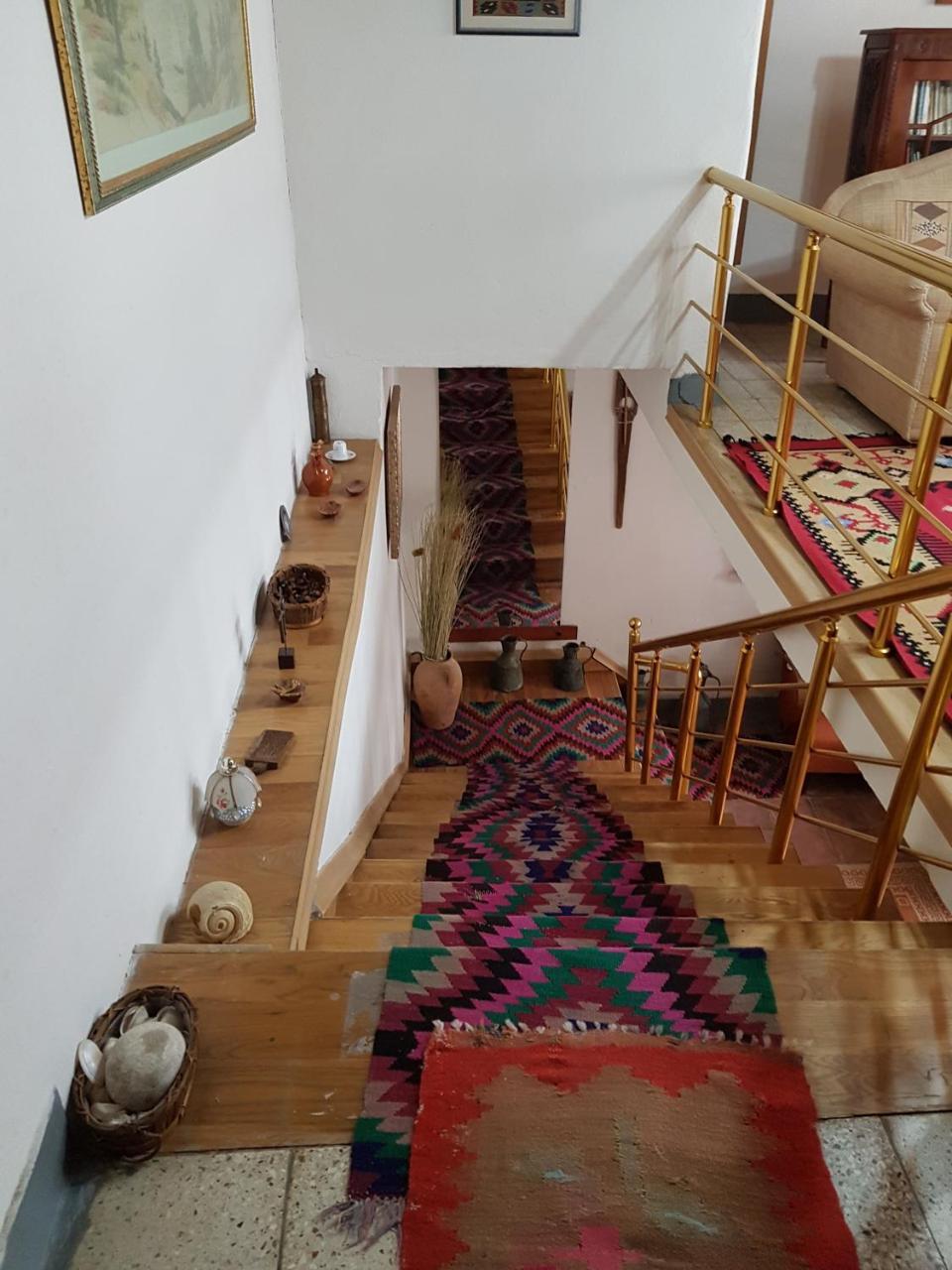 Eva Guesthouse Гирокастра Экстерьер фото